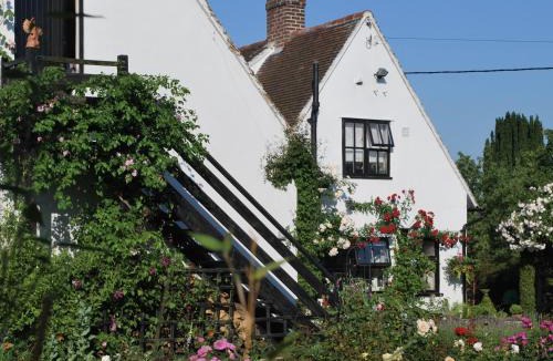 Horseheath Bed & Breakfast | Chequer Cottage