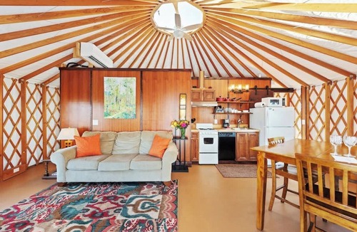 Rising Fawn House | Cherry Blossom Yurt on Lookout Mountain
