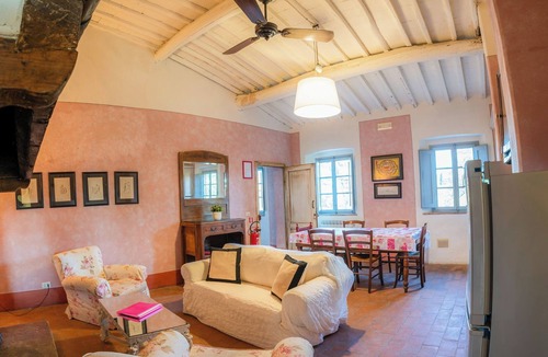 Castelfiorentino Apartment | Cherry
