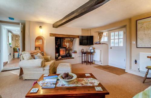 Great Snoring House | Cherry Tree Cottage - Uk30237