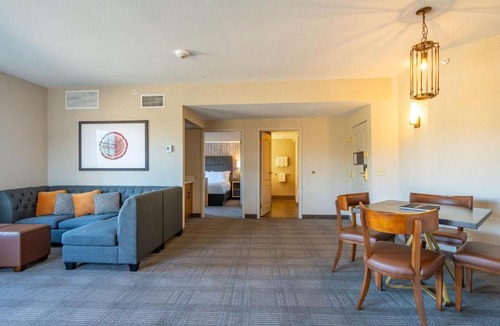 Newark Hotel | Cherry Valley Hotel