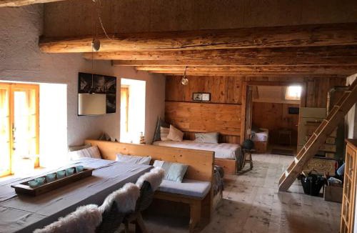 Livinallongo del Col di Lana Ski Chalet | Cherz Romantic House