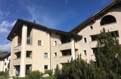 Sils-Maria Apartment | Chesa Cravunera – Penthouse with a loft and mountain views