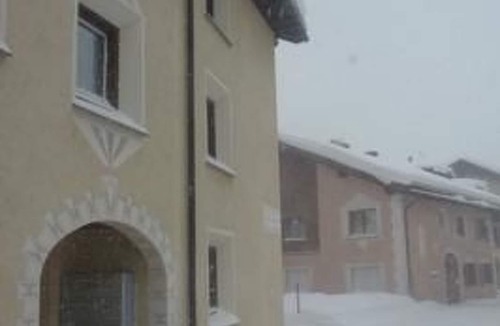 Champfer Apartment | Chesa Cuntainta by Interhome