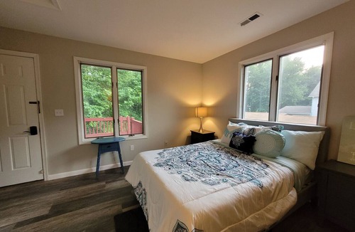 Cape Anne Apartment | Chesapeake Bay Loft Retreat, Walk to Water, Sleeps 2, 20 Min to Annapolis
