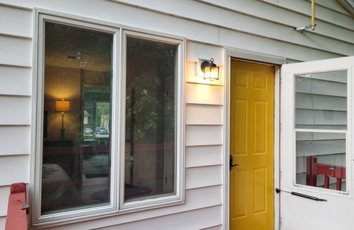 Cape Anne Apartment | Chesapeake Bay Loft Retreat, Walk to Water, Sleeps 2, 20 Min to Annapolis