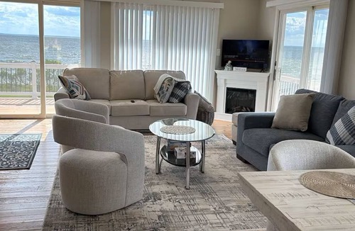 Cambridge House | Chesapeake Bay Retreat