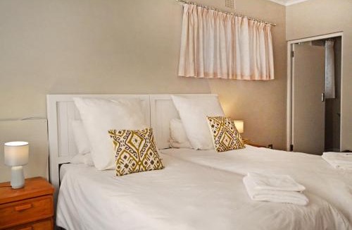 Hermanus Bed & Breakfast | Chesham House