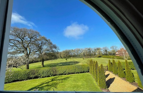 Middlewich Apartment | Cheshire - Countryside peaceful retreat. Surrounded with nature and wildlife.