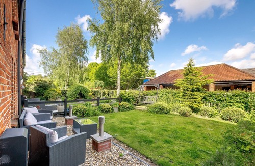 Runham House | Chestnut Barn - Two Bedroom House, Sleeps 4