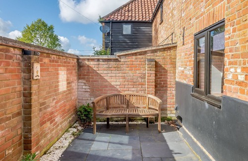Runham House | Chestnut Barn - Two Bedroom House, Sleeps 4
