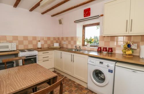 Scawton House | Chestnut Cottage