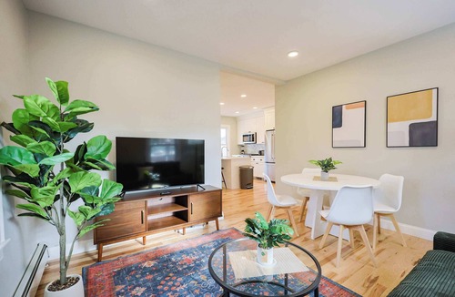 Cleveland Circle Apartment | Chestnut Hill, Parking, Renovated, Book Now!