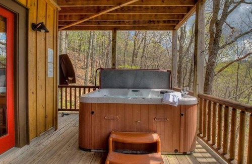 Morganton Cabin | Chestnut Lodge by Escape to Blue Ridge