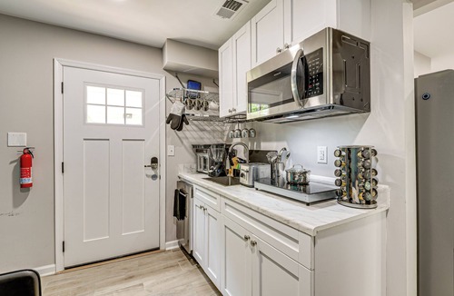 Cheverly Apartment | Cheverly Apartment - 4 Mi to Commanders Field!