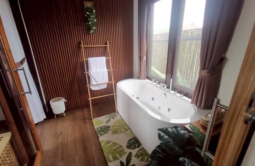 K. Phu Pieng Hotel | Chewavethee Herb Wellness Stay