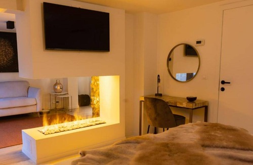 Mont-Saint-Jean Apartment | Chez Blanche - Luxury Suite | Balneo | Traditional and Infrared Sauna