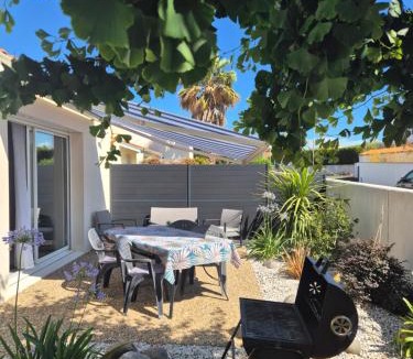 Puilboreau House | Chez Carisa