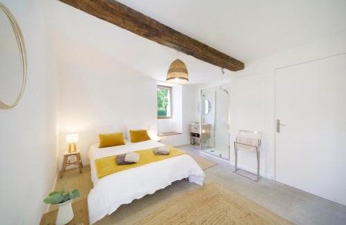 Issor House | Chez Castagné