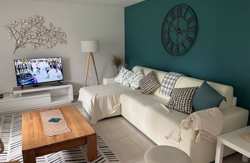 Marvejols Apartment | Chez Coco - comfortable apartment - green spaces - direct access to the river