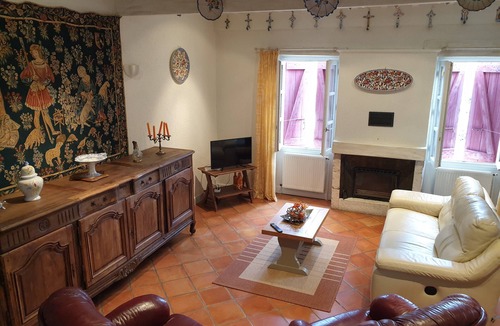 Lalbenque House | CHEZ DANIELE - Charming house in the heart of the village of Lalbenque