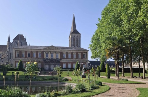 Lisieux House | Chez FLORA D