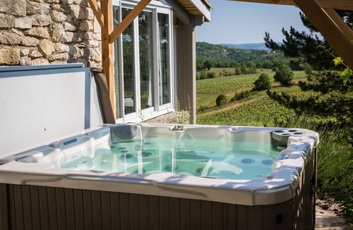 Pradines Villa | Chez Flottes. Paradise in the heart of the Malbec vineyards.