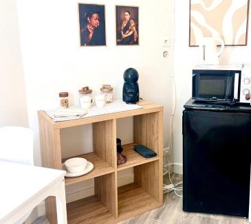 Ussel Apartment | Chez gaillard petit studio sans cuisine entièrement rénové au calme