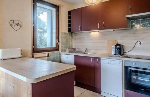 Saint-Julien-en-Genevois Apartment | Chez Isabelle & Urbain I T3 I Saint-Julien