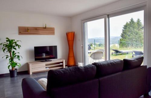 Tramelan Apartment | Chez Julia