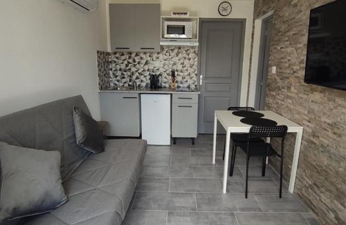 Montfavet Apartment | Chez Kaïs
