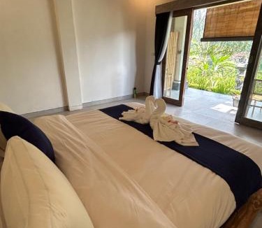 Sidemen House | Chez Lepusa