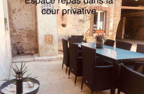 Saint-Martin-d'Ablois Apartment | Chez Lilly & Cie 10 à 12 personnes avec sauna et piscine