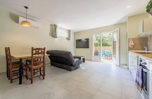 Oppede Apartment | Chez Marion - Climatisation - Piscine