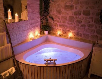 Les Patis Apartment | Chez Millouz - Triplex semi-troglodyte