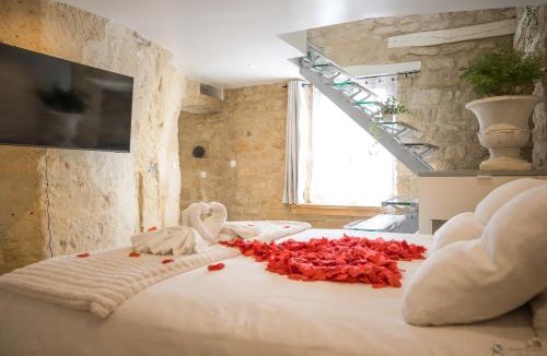 Les Patis Apartment | Chez Millouz - Triplex semi-troglodyte