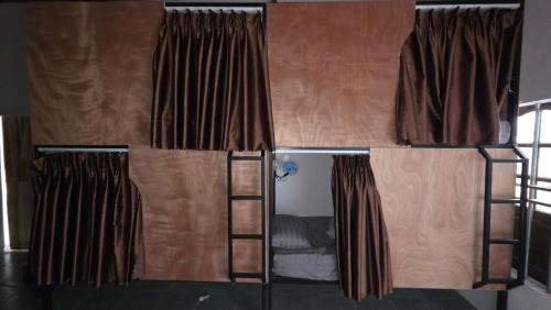 Hoa Lu Hostel | Chian Homestay 2 Hang Mua