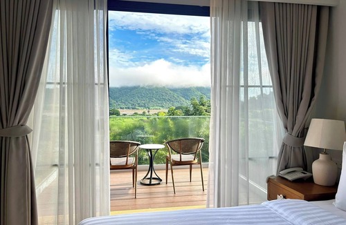 Chiang Khan Hotel | Chiangkhan River Green Hill