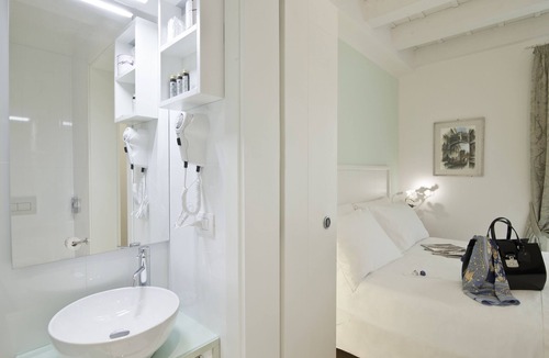 Mestre House | Chiara Lodge