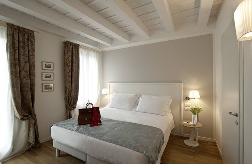 Mestre House | Chiara Lodge