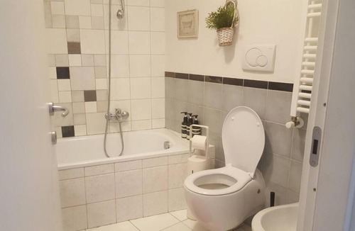 Careggi Rifredi House | Chiara Room