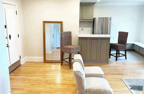 Yankee Hill Apartment | Chic 1-bdrm Corporate Penthouse condo in historic hotel. Lake Michigan views