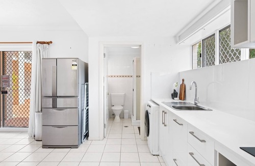 Bridgeman Downs House | Chic 1-Bed Escape with Parking Bridgeman Downs
