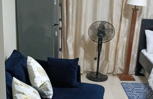 Naif Apartment | Chic 1-studio flat with WiFi and AC close to mall, park, metro