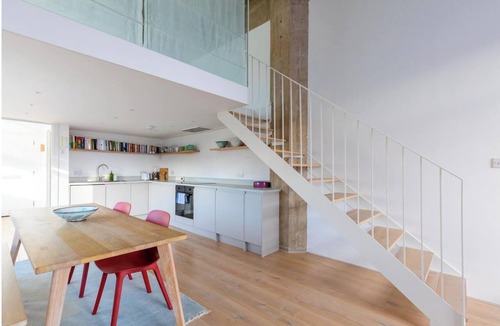 Victoria Apartment | Chic 1BD Warehouse Conversion, Hackney