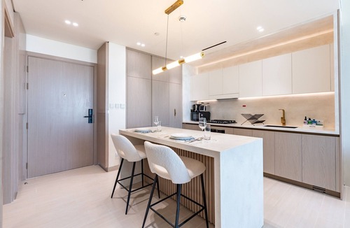 Jumeirah Village Circle Apartment | Chic 1BR Next to a Community Park,Just a Few Minutes Drive from Cricket Stadium