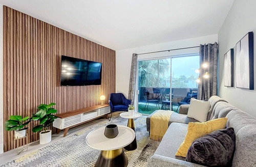 Lauderdale Harbours Condo | Chic 1BR: Pool Access & Modern Enhancements
