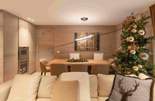 Palu Condo | Chic 2 Bedroom condo in Madonna di Campiglio W/Hot tub & Sauna. PET FREE ZONE!
