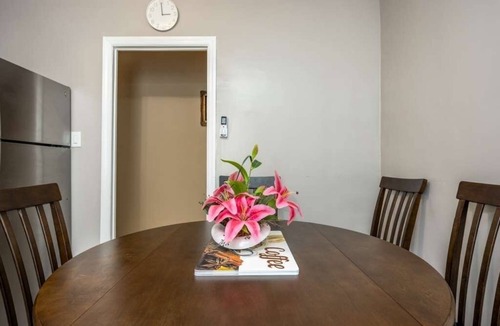 Flatlands Apartment | Chic 2-bedroom apartment