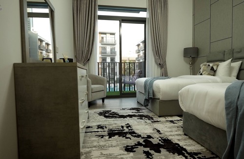 Dubai Apartment | Chic 2-bedroom apartment with fitness room, WiFi in vibrant Dubai